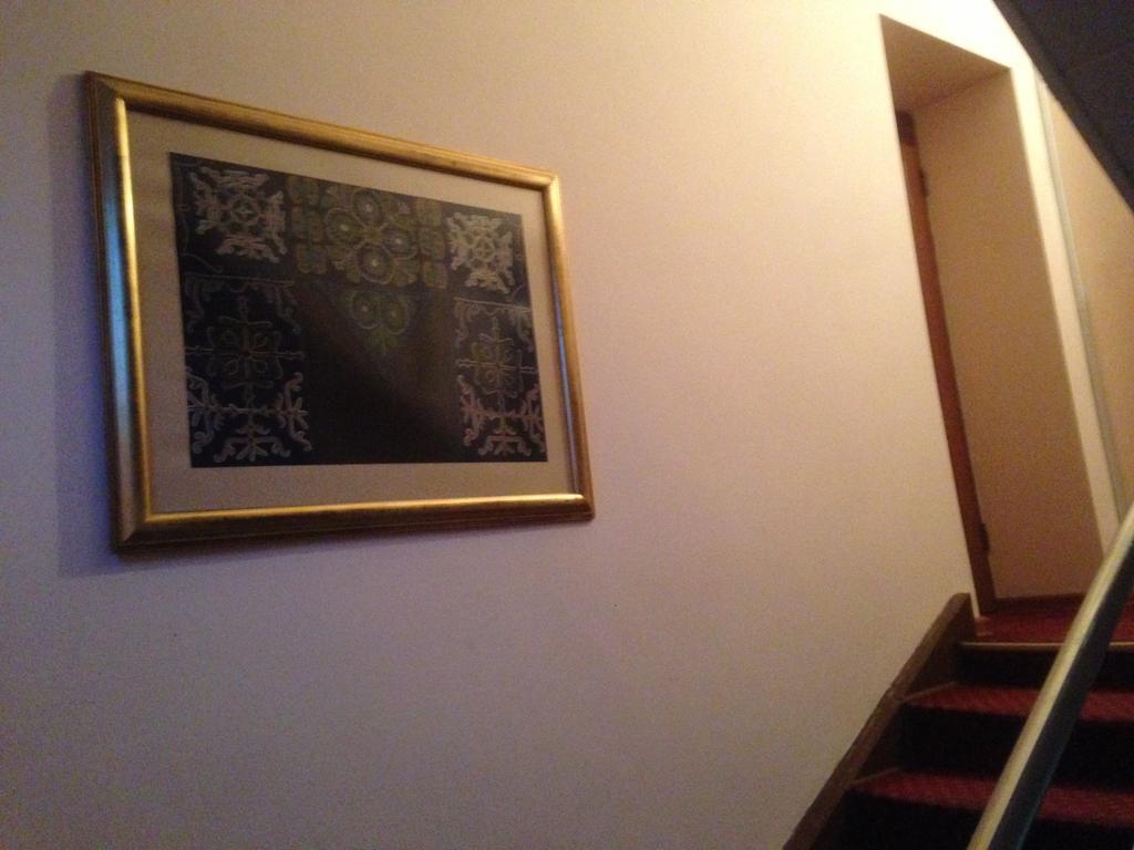 Fiveseasons Hostel Алма Ата Екстериор снимка